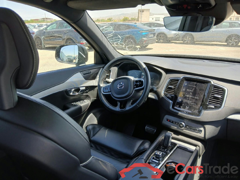 VOLVO XC90 / 2019 / 5P / todoterreno 2.0 T8 AWD Recharge R-Design Auto #3