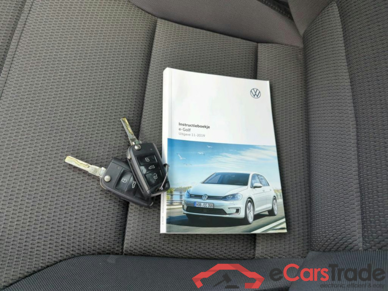 VOLKSWAGEN e-Golf 100 kW #6