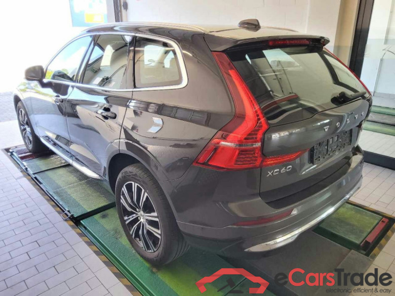 Volvo XC60 (03.2017->) DE - SUV5 B4 (Benzin) 2WD EU6d, Inscription Mild-Hybrid, (Facelift) 2021 - 2022 #4
