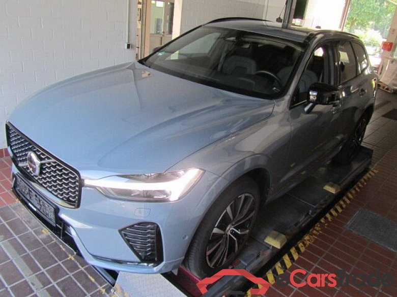 Volvo XC60 (03.2017->) DE - SUV5 B5 (Benzin) AWD EU6d, Plus Dark Mild-Hybrid, (Facelift) 2022 - 2024