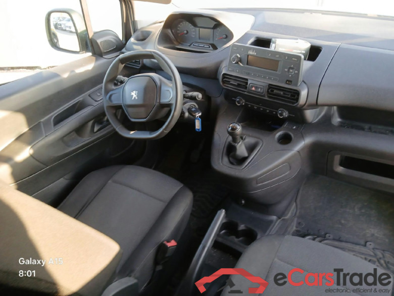 PEUGEOT Partner / 2018 / 3P / furgón derivado de turismo Pro Standard 600kg BlueHDi 73kW (AC) #3