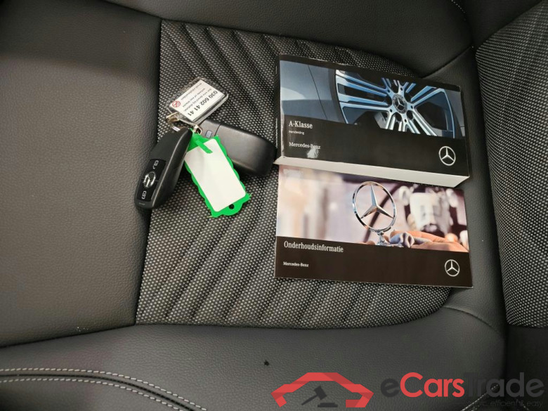 Mercedes-Benz A-Klasse A 180 DCT Business Line 5d #4