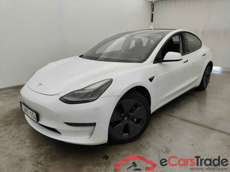 Tesla Model 3 Long-Range Dual Motor AWD 4d