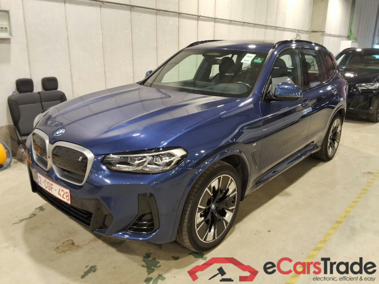 BMW IX3 80KWH AUTO
