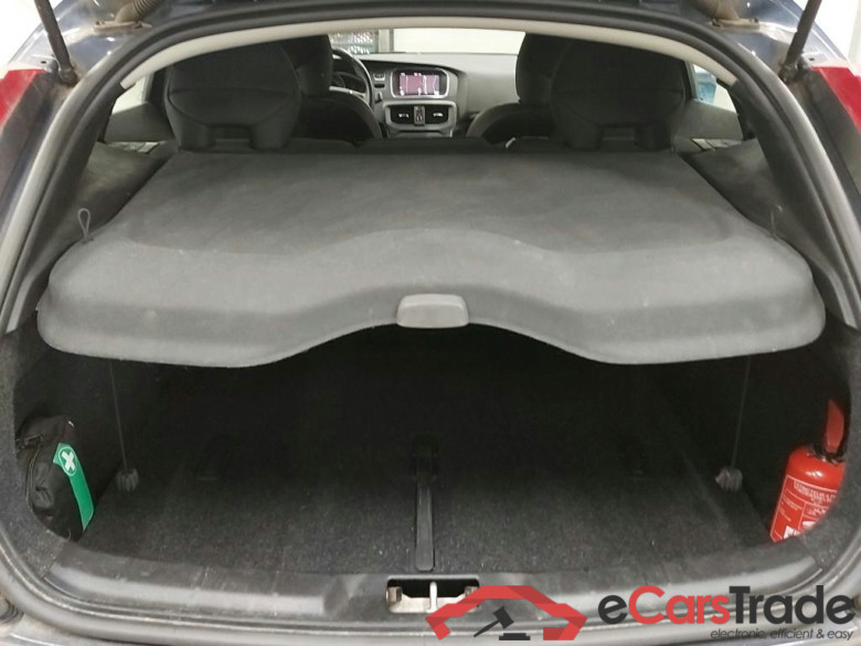 Volvo V40 1.5 T3 Aut. LED Navi 1/2 Leather Klima PDC ... #6