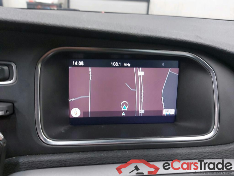 Volvo V40 1.5 T3 Aut. LED Navi 1/2 Leather Klima PDC ... #4