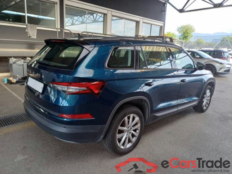 SKODA KODIAQ / 2021 / 5P / SUV 1.5 TSI ACT AMBITION DSG 7P #2