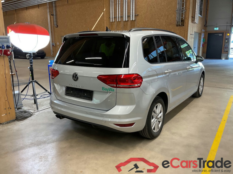 Touran Comfortline BMT/Start-Stopp 2.0 TDI 110KW AT7 E6d #2