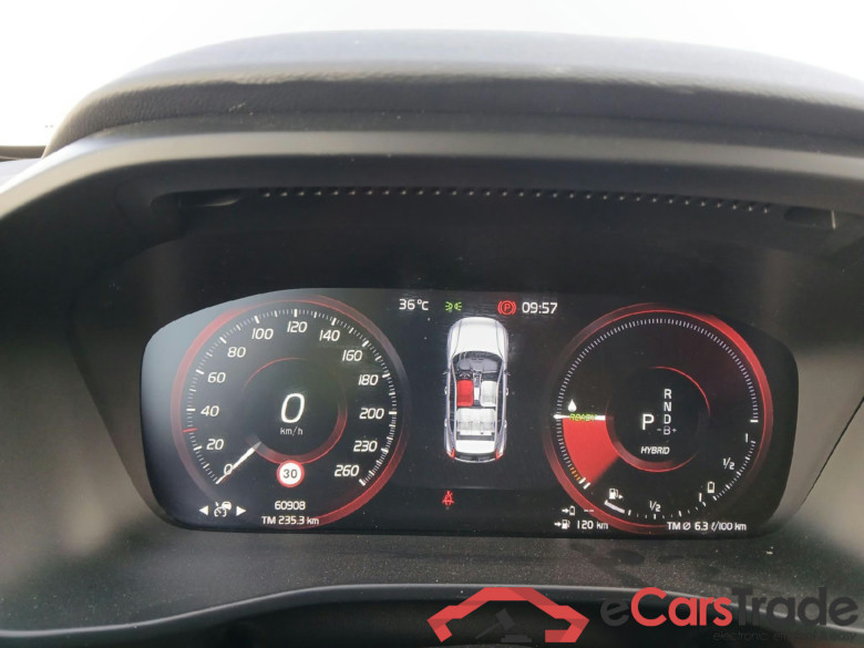 VOLVO XC40 / 2021 / 5P / todoterreno 1.5 T5 Recharge PHEV Plus Bright Auto #4