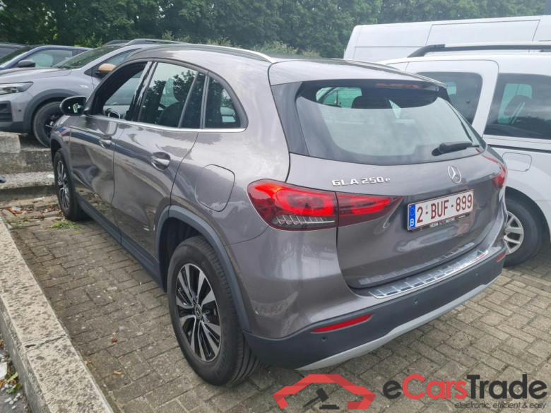 MERCEDES-BENZ GLA 1.3 GLA 250 E DCT BUSINESS SOLUTION #3