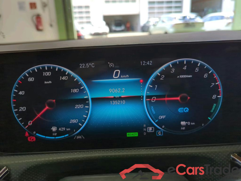 MERCEDES-BENZ A-Klasse A 250 e 8G-DCT Progressive 5d 118kW #6