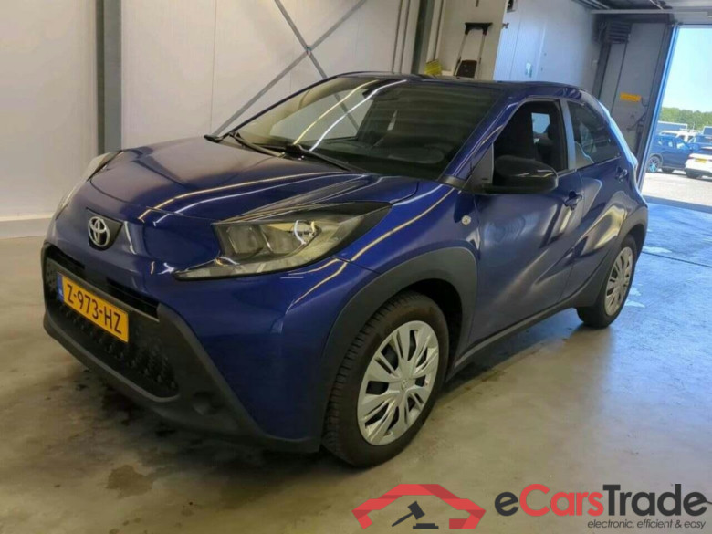 TOYOTA Aygo X 1.0 VVT-i MT Play #1