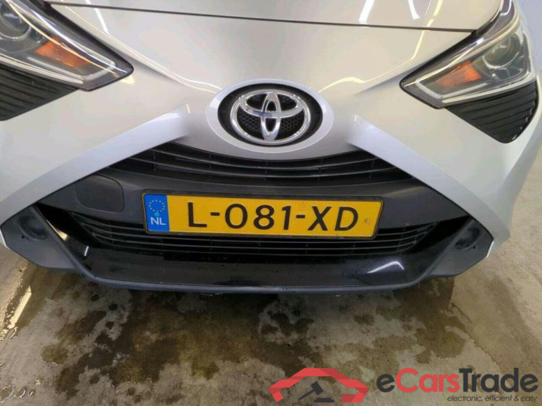 TOYOTA Aygo 1.0 VVT-i x-play #4