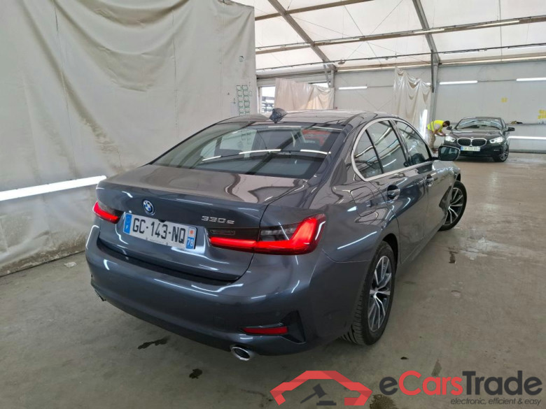 BMW Série 3 Berline / 2018 / 4P / Berline 330e 292ch Business Design BVA8 Hybride #3