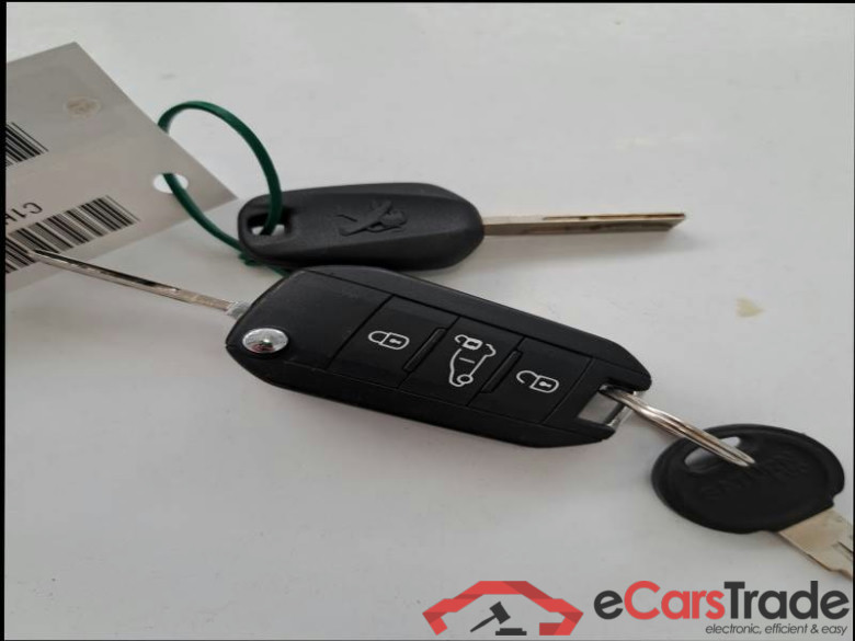 PEUGEOT PARTNER / 2018 / 4P / VETT. FURGONATA L1 BLUEHDI 130CV PREMIUM