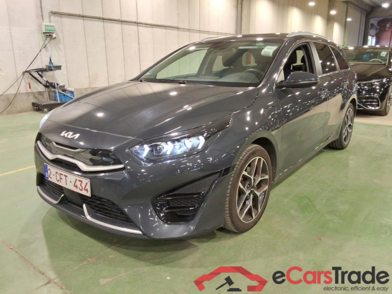 KIA CEE'D SPORTSWAGON 1.6 GDI PHEV BUSINESS LINE DCT #1