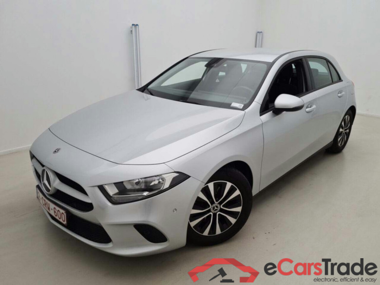 MERCEDES-BENZ A-KLASSE 1.3 180 7G-DCT ESSENTIAL LINE
