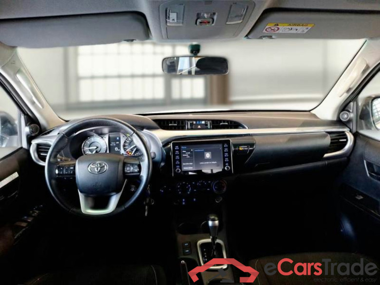 TOYOTA HILUX / 2020 / 4P / AUT.CABINA DOPPIA 2.4 D-4D A/T DC 4WD LOUNGE #3