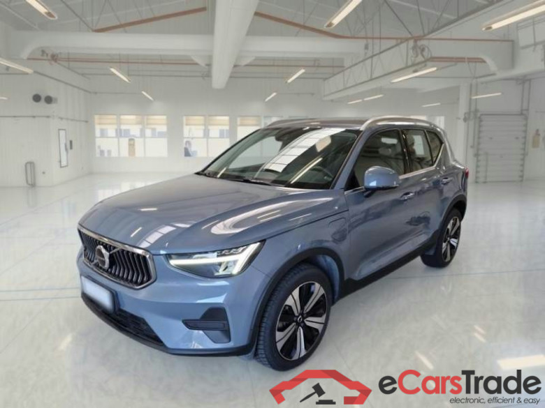 VOLVO XC40 / 2021 / 5P / SUV T5 RECHARGE PLUG-IN AUTO PLUS BRIGHT
