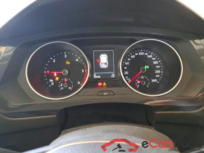 VOLKSWAGEN TIGUAN / 2016 / 5P / SUV 2.0 TDI SCR 110KW BUSINESS BMT DSG #4