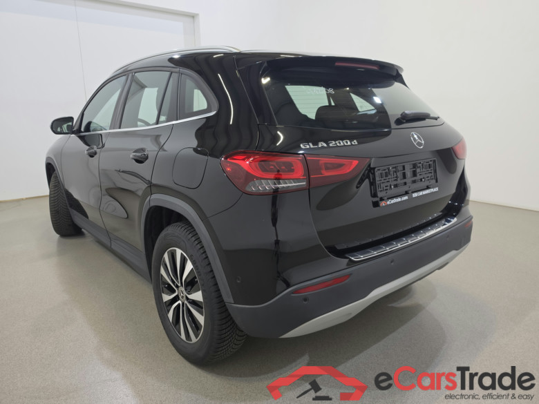 Mercedes GLA 200d Aut. LED Widescreen Navi 1/2 Sport-Leather KeylessGo Camera Klima PDC ... #6
