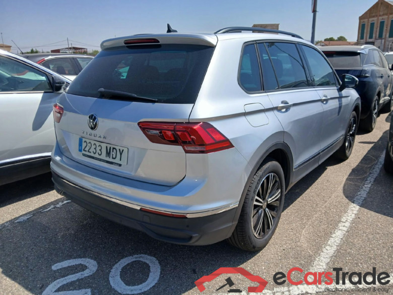 VOLKSWAGEN Tiguan / 2020 / 5P / todoterreno Life 2.0 TDI 110kW (150CV) DSG #2