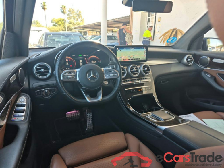 MERCEDES-BENZ GLC Coupé / 2019 / 5P / coupé GLC 300 de 4MATIC #3