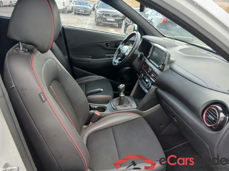HYUNDAI Kona / 2017 / 5P / todoterreno KONA TGDI 1.0 120CV 4X2 TECNO RED #6