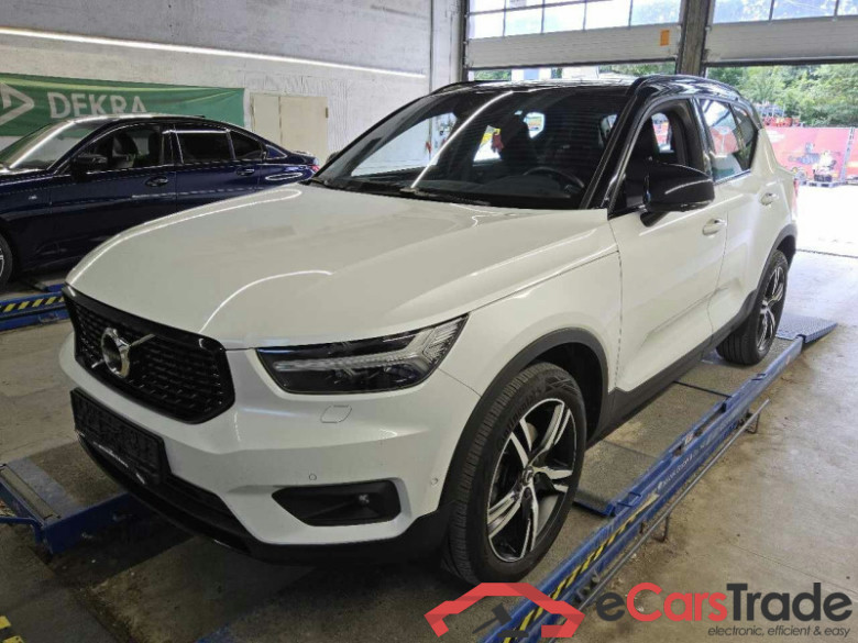 Volvo XC40 (2017->) DE - SUV5 B4 2WD EU6d, R-Design, 2020 - 2022 #1