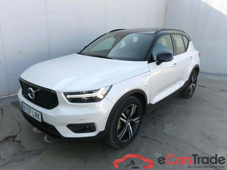 VOLVO XC40 / 2017 / 5P / todoterreno 1.5 T5 Twin Recharge R-Design Auto #1