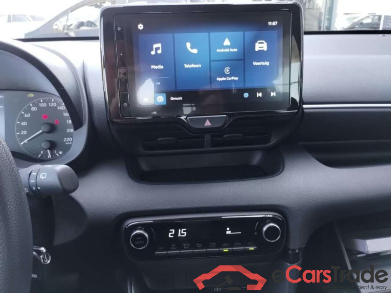 TOYOTA YARIS 1.5 Hybrid 115 Comfort #6