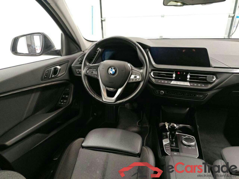 BMW 1-serie 118i Intro Ed. #3