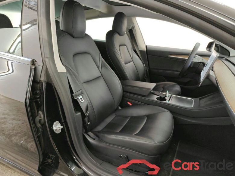 Tesla Model 3 Standard Range Plus RWD 4d #3