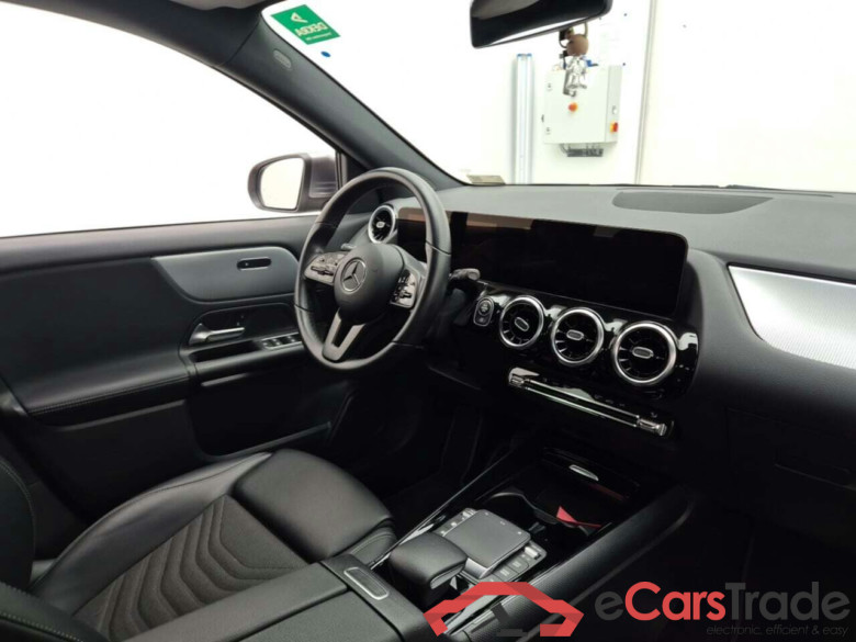 MERCEDES-BENZ GLA 180 BUSINESS SOL. AUT #3