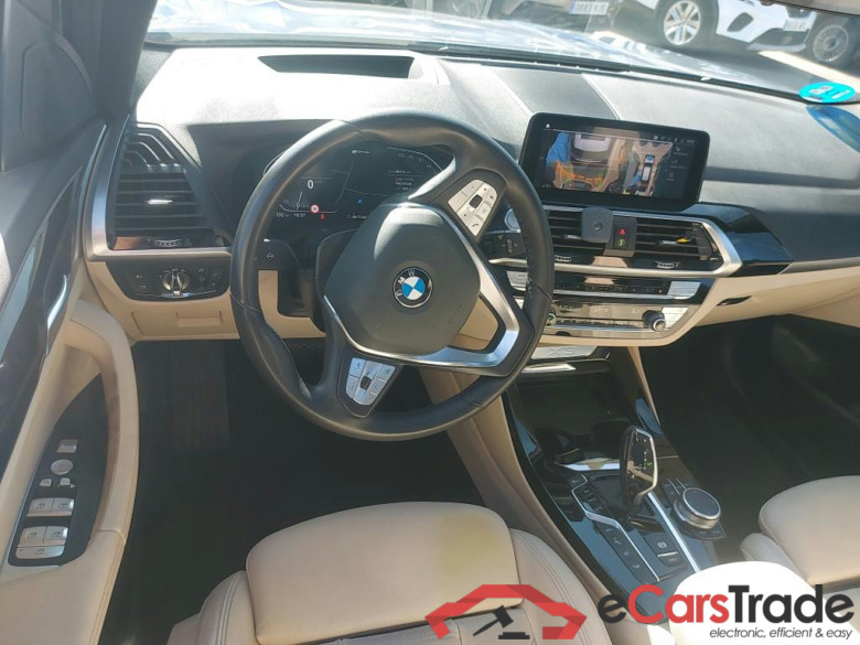 BMW X3 / 2017 / 5P / todoterreno xDrive30e #3