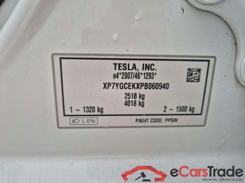 Tesla Model Y 75KWH Long Range Autopilot #4
