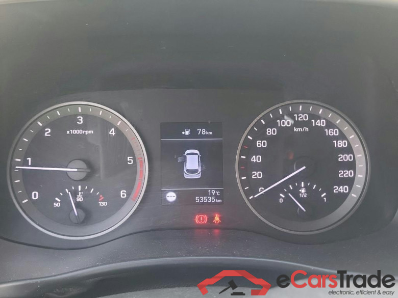 HYUNDAI Tucson / 2018 / 5P / todoterreno 1.6 CRDI 85kW (116CV) 48V SLE 4X2(SP)(SL) #4