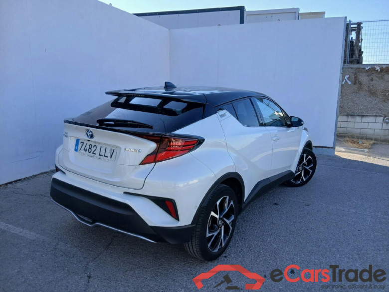 TOYOTA C-HR / 2019 / 5P / todoterreno 1.8 125H Advance #2