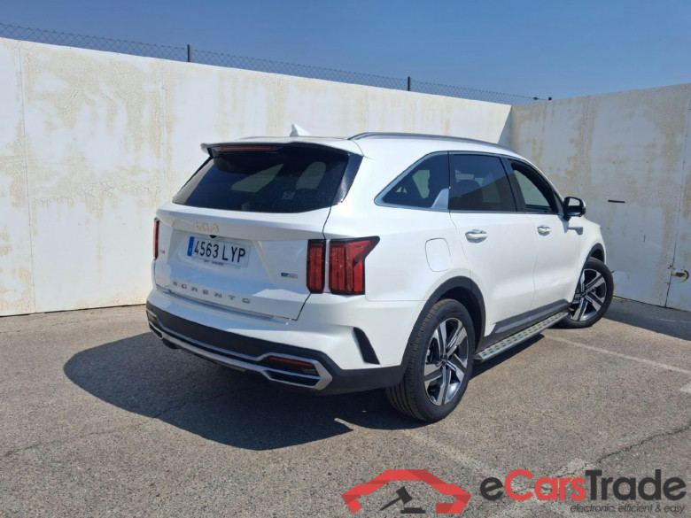 KIA Sorento / 2020 / 5P / todoterreno 1.6 T-GDi PHEV Emotion 4x4 7pl P.Luxury #2