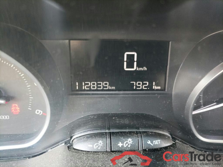 PEUGEOT 208 5p 1G berlina con portón 5P ACTIVE BlueHDi 73kW (100CV) #5