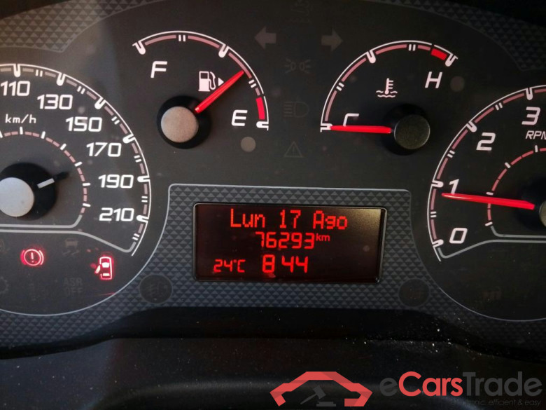 FIAT Fiorino / 2016 / 4P / furgón derivado de turismo Cargo SX N1 1.3 MJet 70 kW (95 CV) #5