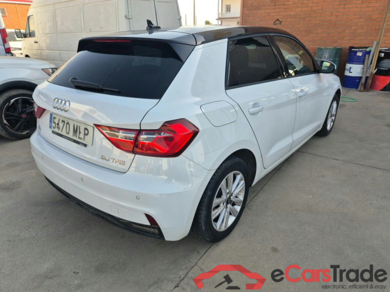AUDI A1 / 2018 / 5P / berlina con portón Sportback Advanced 30 TFSI 81kW (110CV) #2