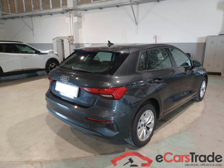 AUDI A3 / 2020 / 5P / BERLINA 40 TFSI E S TRONIC BUSINESS S.BACK #2
