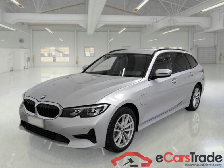 BMW SERIE 3 / 2018 / 5P / STATION WAGON 330E BUSINESS ADVANTAGE TOURING AUTO