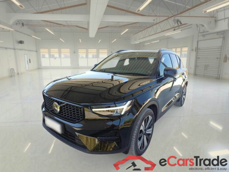 VOLVO XC40 / 2021 / 5P / SUV T5 RECHARGE PLUG-IN AUTO PLUS DARK