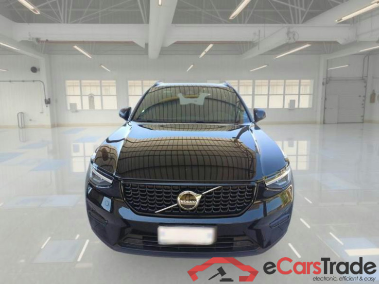 VOLVO XC40 / 2021 / 5P / SUV T5 RECHARGE PLUG-IN AUTO PLUS DARK #6
