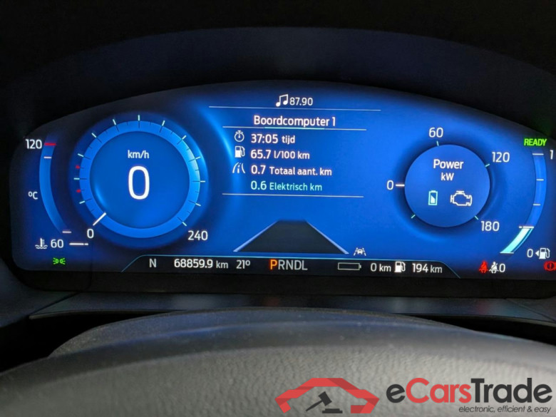 FORD Kuga 2.5 PHEV Titanium #6