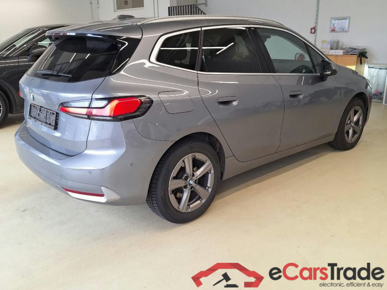 BMW 218d Active Tourer Travel Aut. Pano LED Head-Up LC-Pro Navi-Pro KeylessGo Camera 360 Klima PDC ... #6