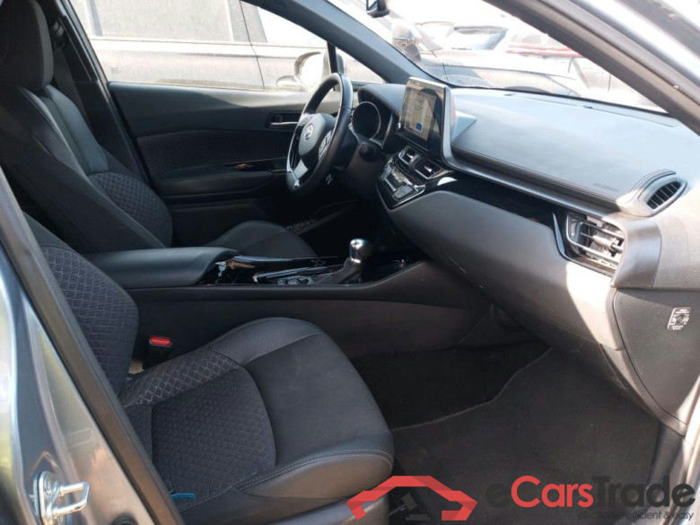 TOYOTA C-HR / 2019 / 5P / todoterreno 2.0 180H Advance #6