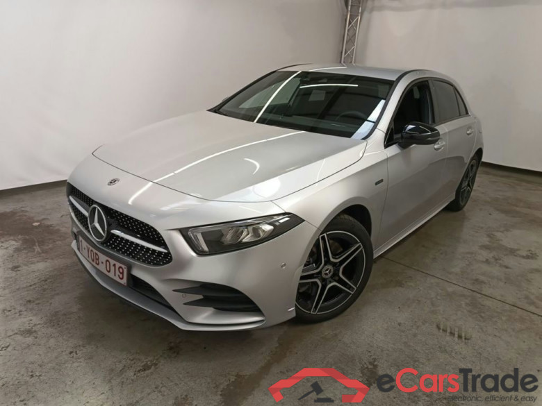 Mercedes-Benz A-Klasse A 250 e Business Solution 5d